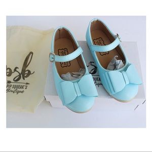 Light Blue Bow Flats. Size 30 = 13 US